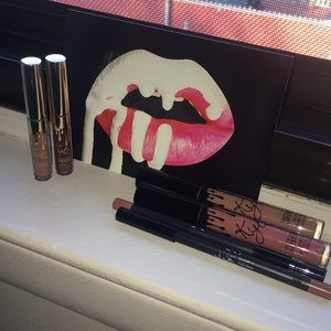 Kylie lip kits and 2 minis